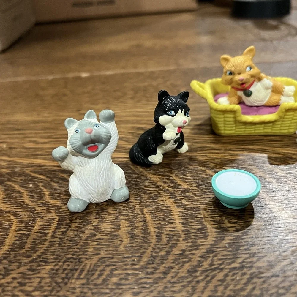 VTG 90s Jasman My Precious Pets Lot with Cat Bed, 4 Cats, Saucer Of Milk, Bowl